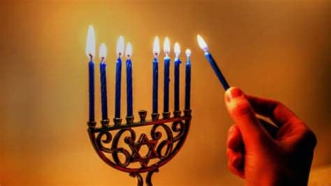 Hanukkah begins on sunday, december 22, at sundown. Hanukkah 2018: El origen de la fiesta de las luces