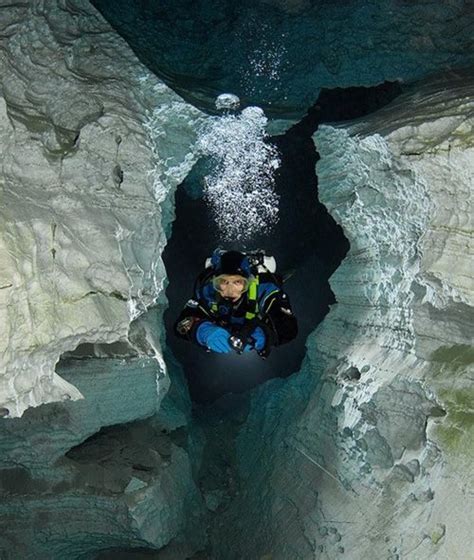 9 Best Crystal Caves Around The World With Pictures Underwater Caves
