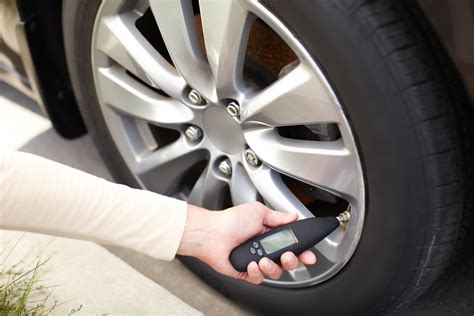 How To Check Tire Pressure 5 Step Guide Kal Tire
