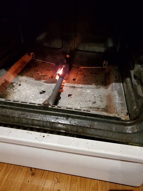 My Ge Xl44 Oven Works The Igniter Lights But Burner Goes On And Off