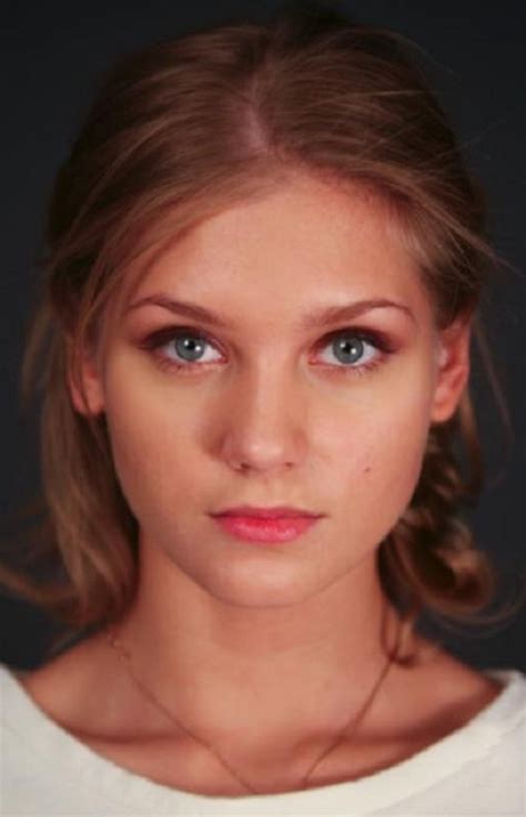 Kristina Asmus Istj In 2020 Beauty People Beautiful Face Beauty