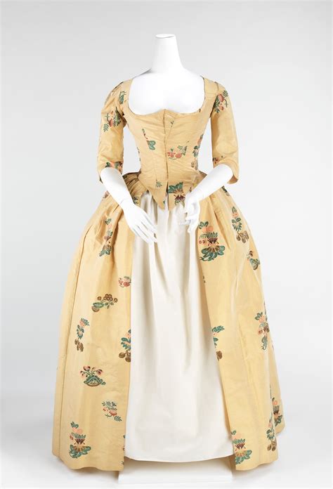 Robe à Langlaise British Rococo Fashion 18th Century Clothing