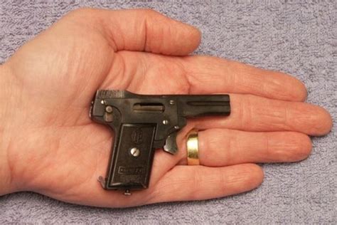 The Worlds Smallest Semi Automatic Pistol 7 Pics