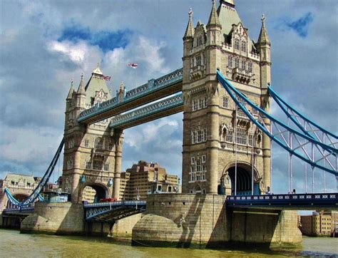 Por dois milênios, foi um grande povoado e sua história remonta à sua. Tower Bridge en Londres | Viajar a Inglaterra y Escocia