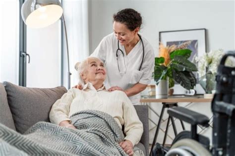 what to consider when choosing an assisted living facility