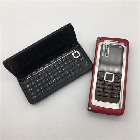 Hot Selling Cheap Unlocked Classic Flip Qwerty Mobile Phone E90 For