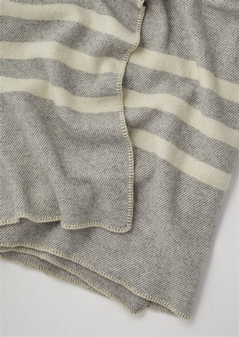 Canadian Wool Blanket Light Grey Toast