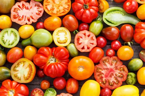 The Best Heirloom Tomato Varieties To Grow For Flavor Canning And More