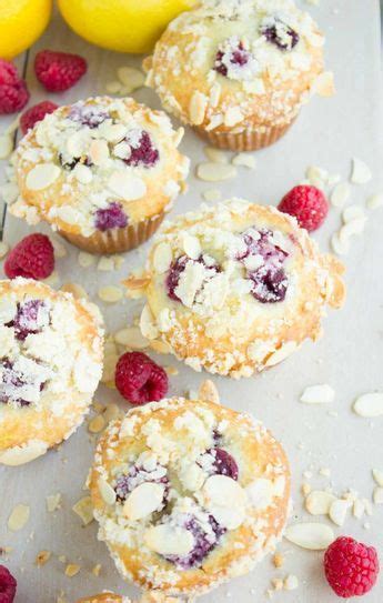 Lemon Raspberry Almond Crunch Muffins | Himbeer muffins, Himbeermuffins ...