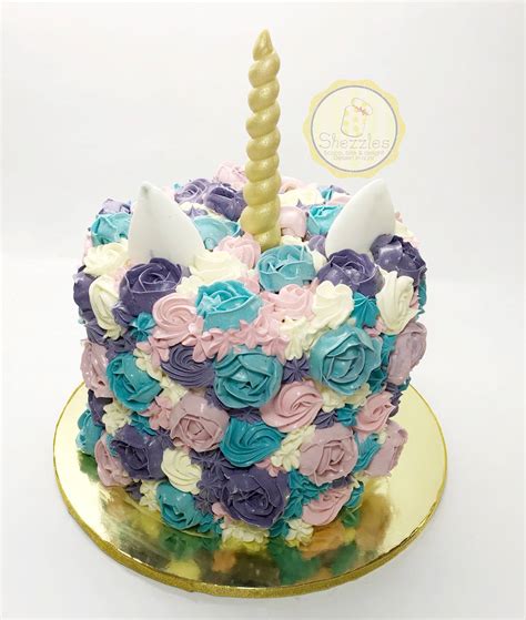 Design and icing of cake may vary from the image shown here since each chef has his/her own way of baking and designing a swirling in the delicious flavors, this unicorn fondant cake will surely bring the fairy world to your place. SHEZZLES | Cakes and Pastries: Unicorn Rose Cake