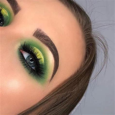 Stunning Christmas Green Eyeshadow Makeup Ideas You Must Know Cute