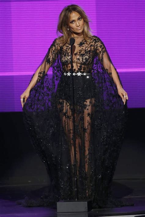 Los Mil Y Un Looks De Jennifer Lopez En Los American Music Awards