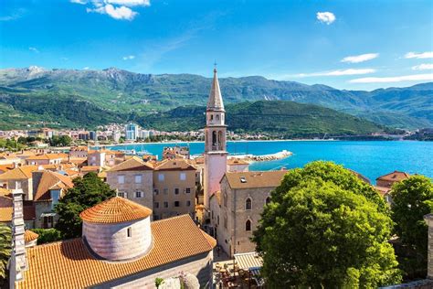 Budva, pronounced bûːdv̞a or bûdv̞a) is a montenegrin town on the adriatic sea. Budva bezoeken? Dé 9 x mooiste bezienswaardigheden + info ...
