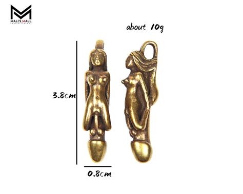 Naked Women Keychain Pendant Brass Male Penis Pendant Nudity Girl