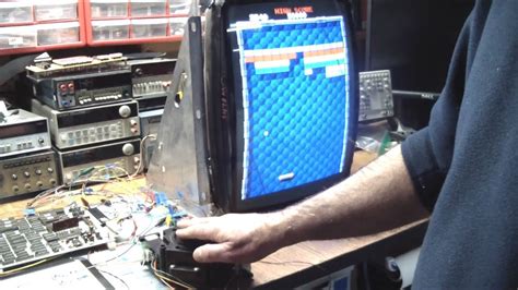 Ae139 Crt Monitors Arkanoid Arcade Game Board And A Rotary Encoder