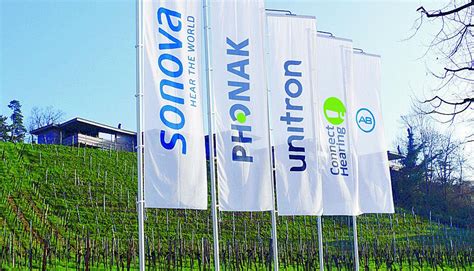 Sie zählt zu den drei weltweit grössten anbietern der branche. Hörgeräte - Sonova dank AudioNova-Zukauf deutlich ...