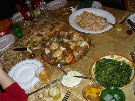Your christmas dinner menu should take into consideration: Christmas eve Italian seafood dinner! | Seafood dinner ...