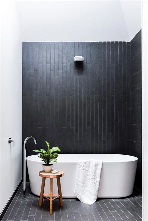 20 Black And White Bathroom Ideas