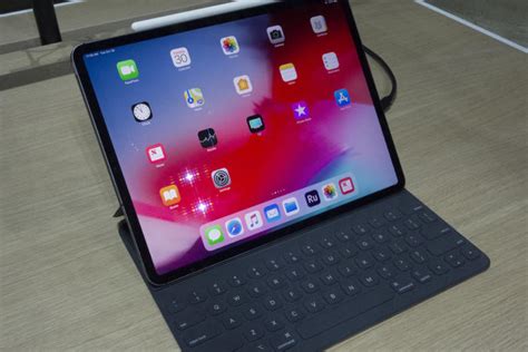 Ipad Pro Hands On The First Apple Tablet That Actually Feels New Pc