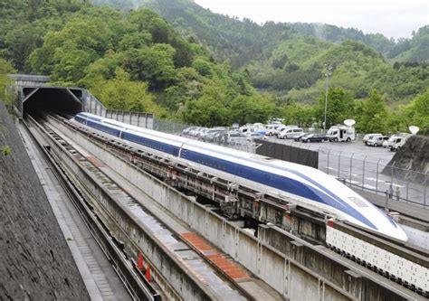 Japan S Maglev Train Sets New World Record With Km H Test Run