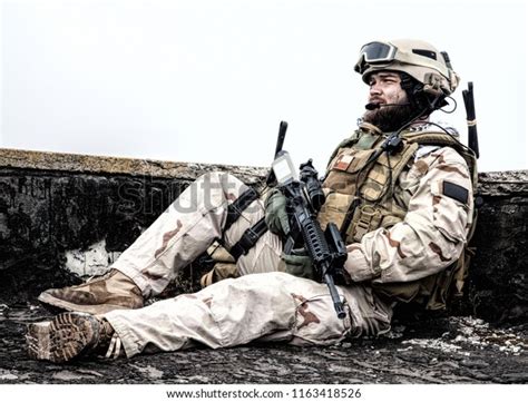 Us Navy Seal Infantryman Commando Marksman Foto De Stock 1163418526