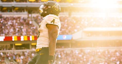 ESPN College GameDay 2022: TV Schedule, Predictions and Location for