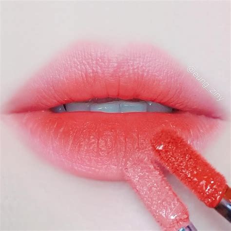 Ombre Lips Pink Lips Asian Makeup Korean Makeup Lipstick Colors Lip Colors Makeup Aisle