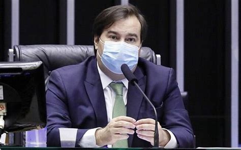 Rodrigo Maia diz que deve definir candidato de seu bloco até quarta