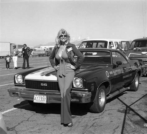 Car Poseurs Photo Racing Girl Linda Vaughn Car Show Girls