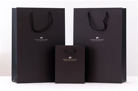 Explore our big selection of kraft paper shopping bags. luxury paper bag - Pesquisa do Google | Sacolas de papel ...
