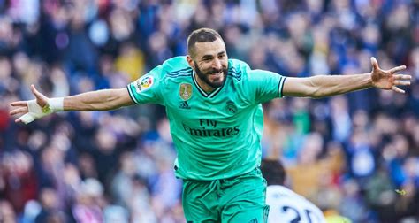 Benzema had a painful collision. Real Madrid: Zinedine Zidane encense Karim Benzema