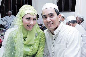 Tulislah apapun yang bisa anda tulis, siapa tahu bermanfaat.. R E D Q A L B I . C O M: Keturunan Mahsuri ke-7 Aishah ...