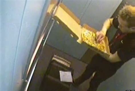 Pizza Delivery Guy Allegedly Caught Stealing Toppings Off Customer S Pie Video