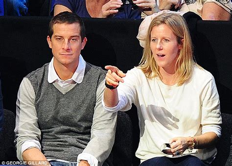 Er ist durch die gefährlichsten dschungel von südamerika gewandert und die arktische tundra grönlands durchquert. Bear Grylls is de-wormed by wife Shara before she lets him ...