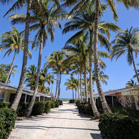 From the minute you cross over the sanibel causeway bridge and through the gates, we're pretty sure the first thing you'll think is, wow. Waterside Inn - Travel - Sanibel Island - Sanibel