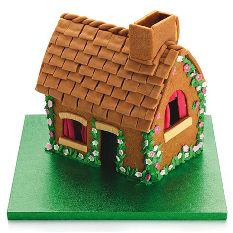 Deluxe Gingerbread House Cutter Set | at Mighty Ape NZ