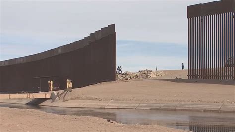 Us To Fill Border Wall Gaps At Open Area Near Yuma Arizona