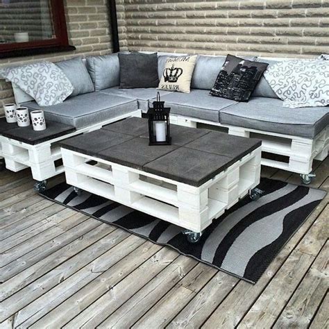 Palettensofa selber bauen tipps und ratgeber obi. 56 + Ideen und Bilder zum Thema Palettenmöbel Terrasse ...