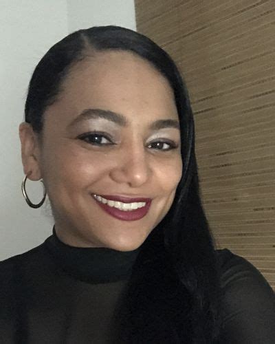 But, compare to sugar daddies, sugar momma are more sincere and reliable, sometimes, they offer financial support to their sugar boys for nothing. Sugar Mummy Dating : Meet Sugar Momma Karen - Get A Sugar ...