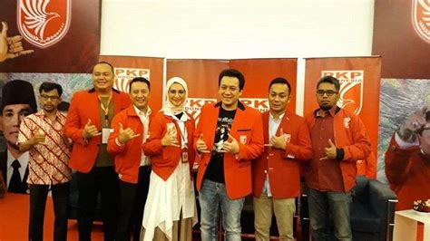 Diaz hendropriyono adalah seorang politikus muda indonesia. Diaz Hendropriyono Tegaskan PKPI Tidak Akan Usung Mantan ...