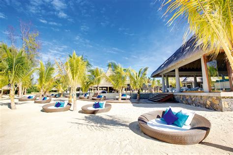 Quit spending more than you should on vacation with separate tabs for food, drinks, rooms, and fun. Heritage Awali Golf & Spa Resort, Bel Ombre - Mauritius