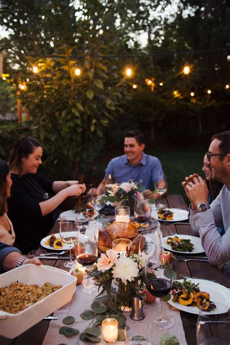 Hosting a dinner party can be very stressful. Tips for hosting a Friendsgiving Dinner | Outdoor dinner ...