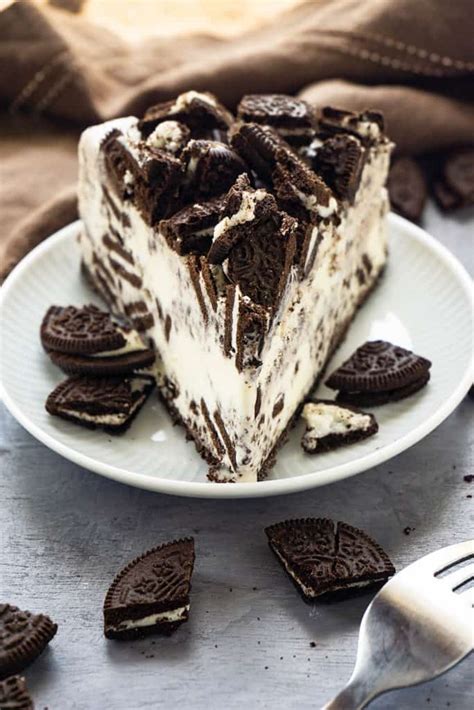 An ice cream cake is a cake made with ice cream. Oreo Ice Cream Cake | Foodtasia