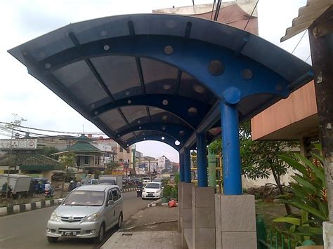 Pemilihan batu alam dengan bahan yang sama pada tembok depan rumah dan pagar juga membuat rumah tampak rapi dan indah. canopy carport,kanopi: kanopi rumah ,canopy carport,kanopi ...