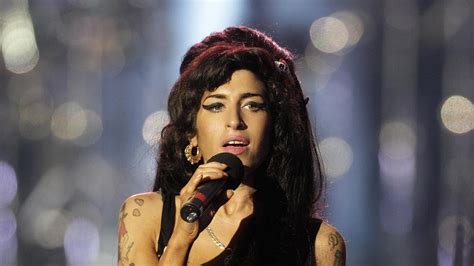 let s all listen to amy winehouse s valerie today gq
