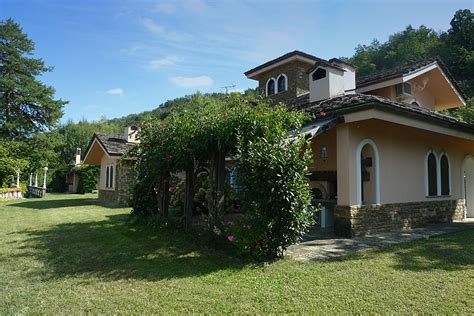 The data relating to real estate for sale on this web site comes in part from the broker reciprocity program of the western upstate association of realtors®, inc. Luxury Home for sale in Piemonte. Cortemilia (6743 ...