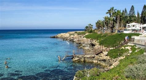 Chipre es la tercera isla más grande del mar mediterráneo, y es un lugar que cuenta con una gran variedad de playas con bandera azul. El turismo en Chipre crece un 14%