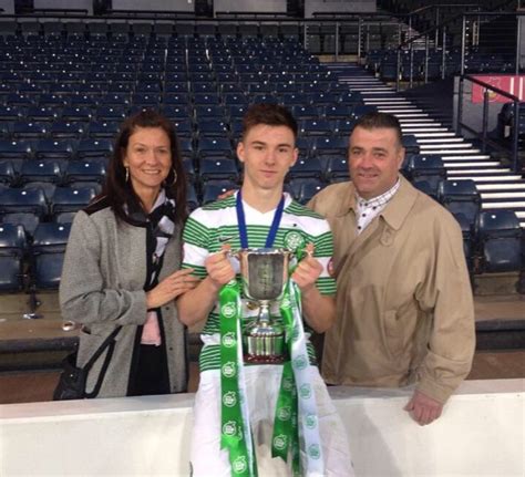 Below is a list of kieran tierney facts. Kieran Tierney - Bio, Net Worth, Salary, Girlfriend ...