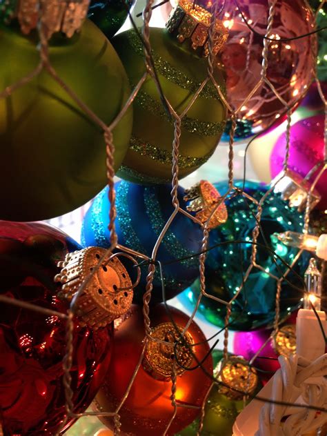 Plainjane Designs Diy Ornament Chicken Wire Christmas Tree