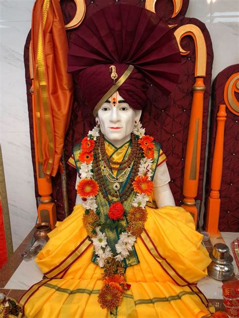 He is often believed to be an incarnation of the hindu deity ganesha. Pin by Shri Gajanan Maharaj Bay Area on Thursday | Ganesha ...